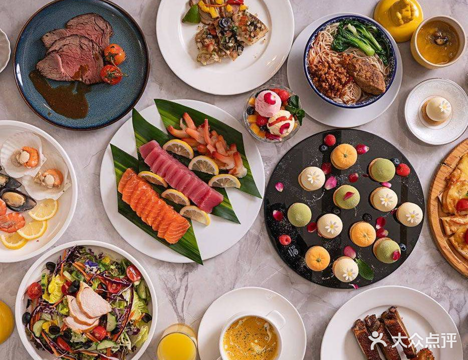 金莱全日餐厅Comely All-day Dining(上海南新雅皇冠假日酒店)