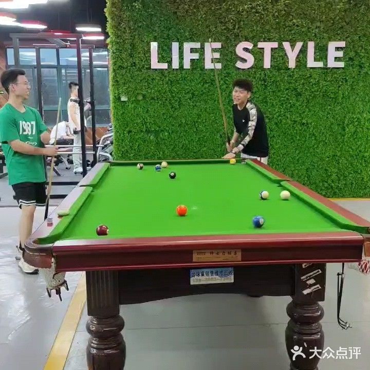 万千阳光游泳健身汇