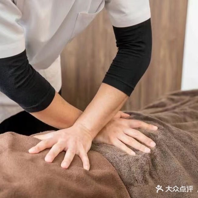 吴军伟整脊推拿
