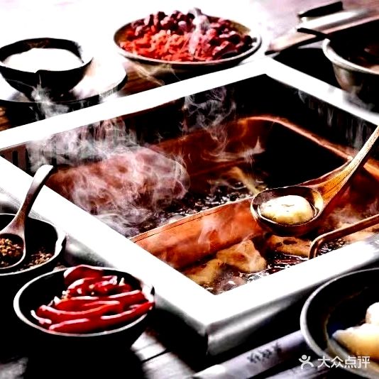 东巴婆婆云南鱼豆花火锅(大东门店)