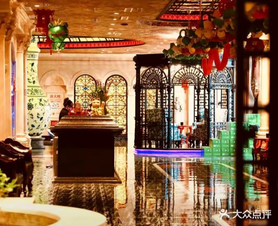 新云顶主题量贩KTV(新生活广场店)