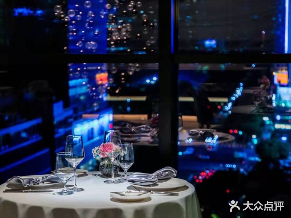 奥膳房空中关景餐厅Oakroom Skyview