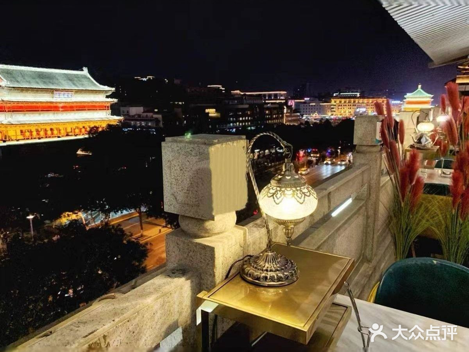 酸辣谷·陕派清真火锅(钟鼓楼景观店)