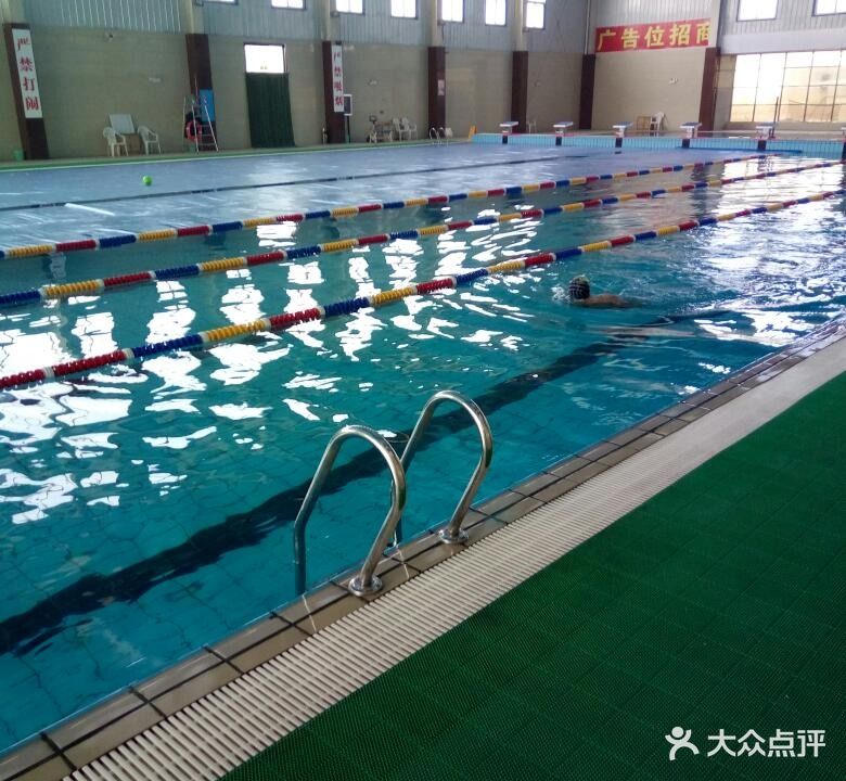 龙盛游泳馆