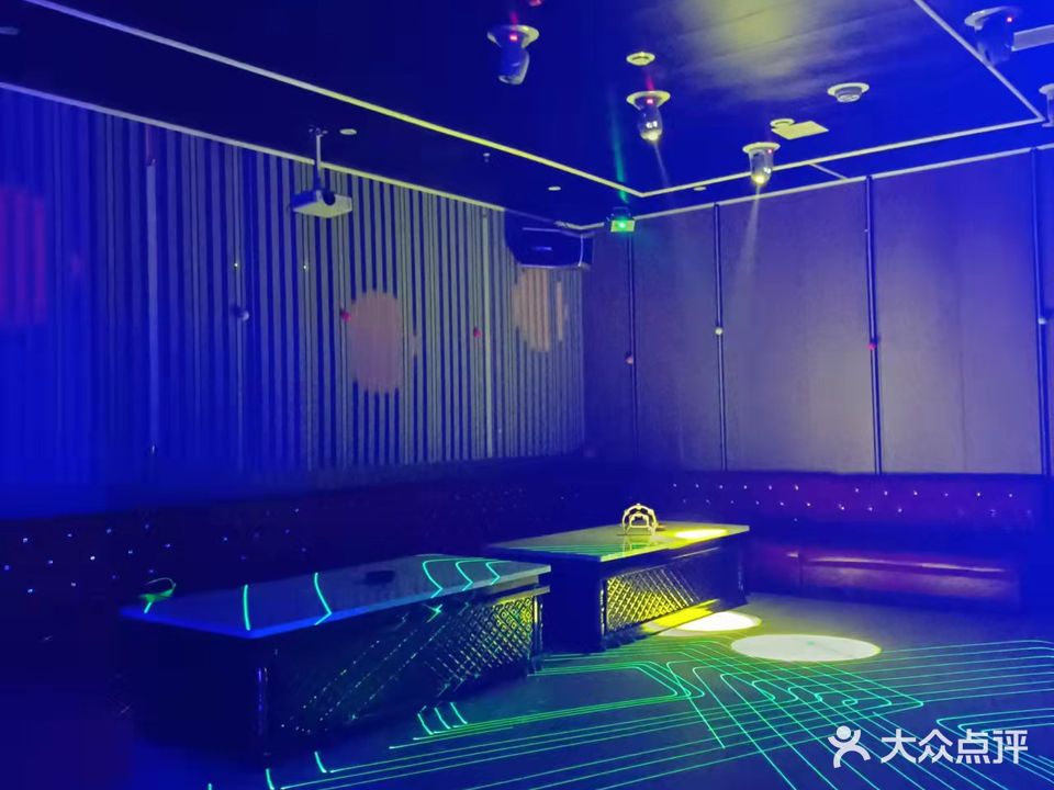 小苹果KTV(井湾子店)