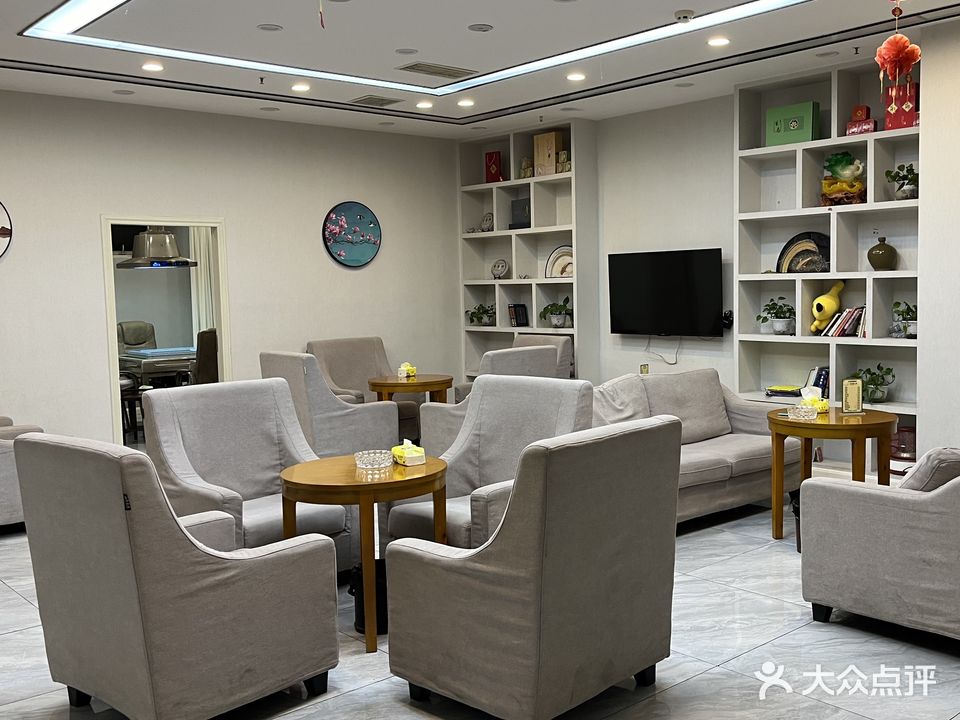 水云涧茶府(正黄·金域首府二期店)