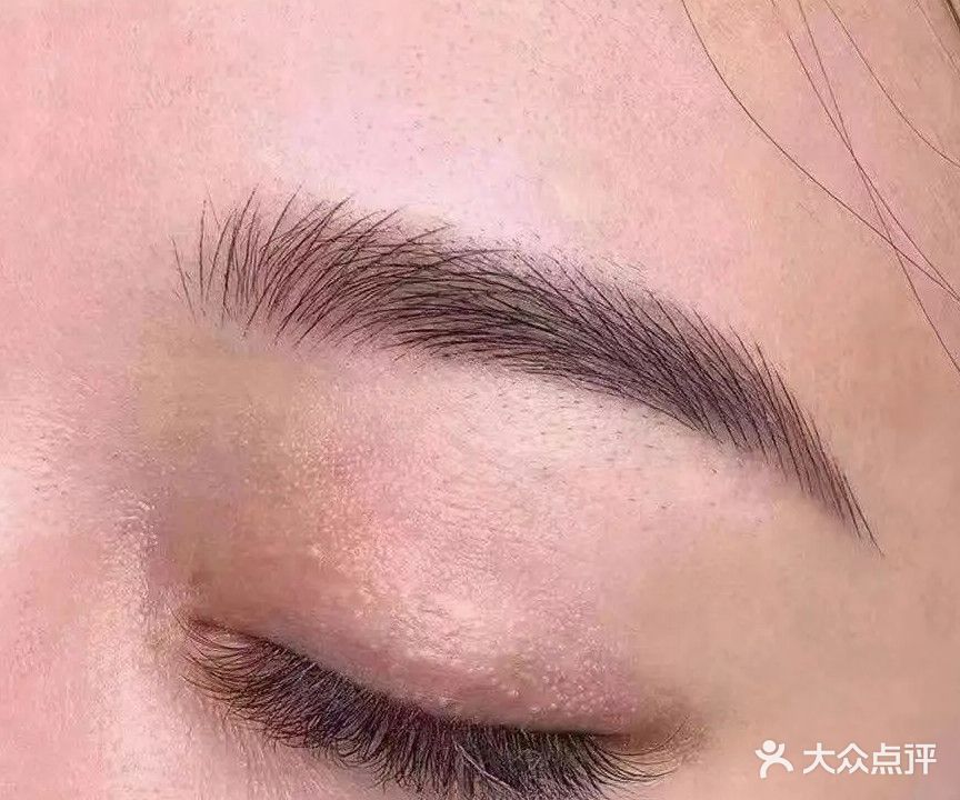 梦缘婚纱纹绣会所