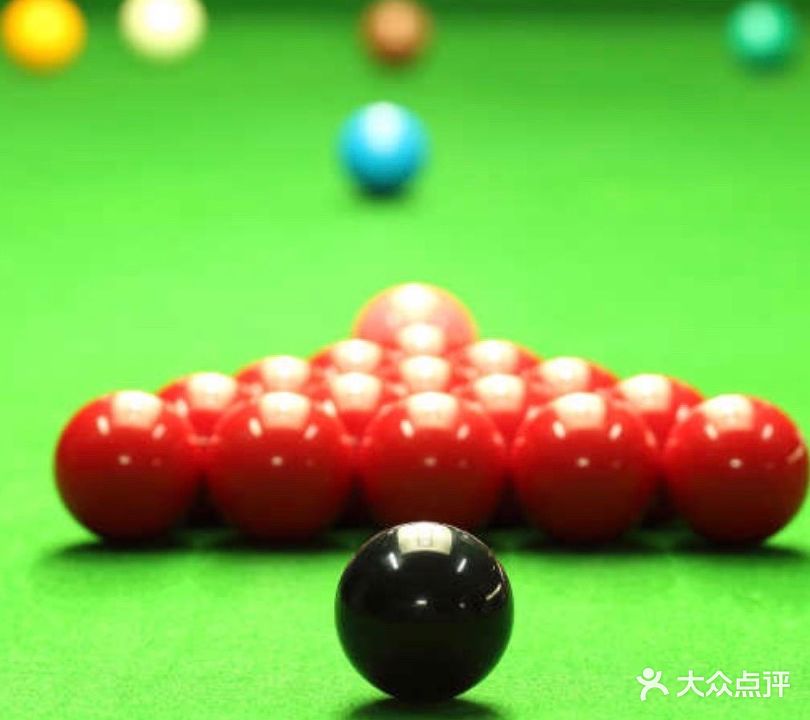 黑八台球俱乐部