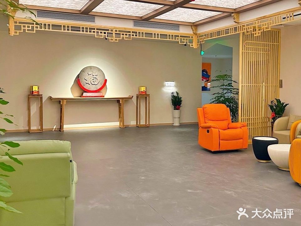 秀水雲亭(容县商会大厦店)