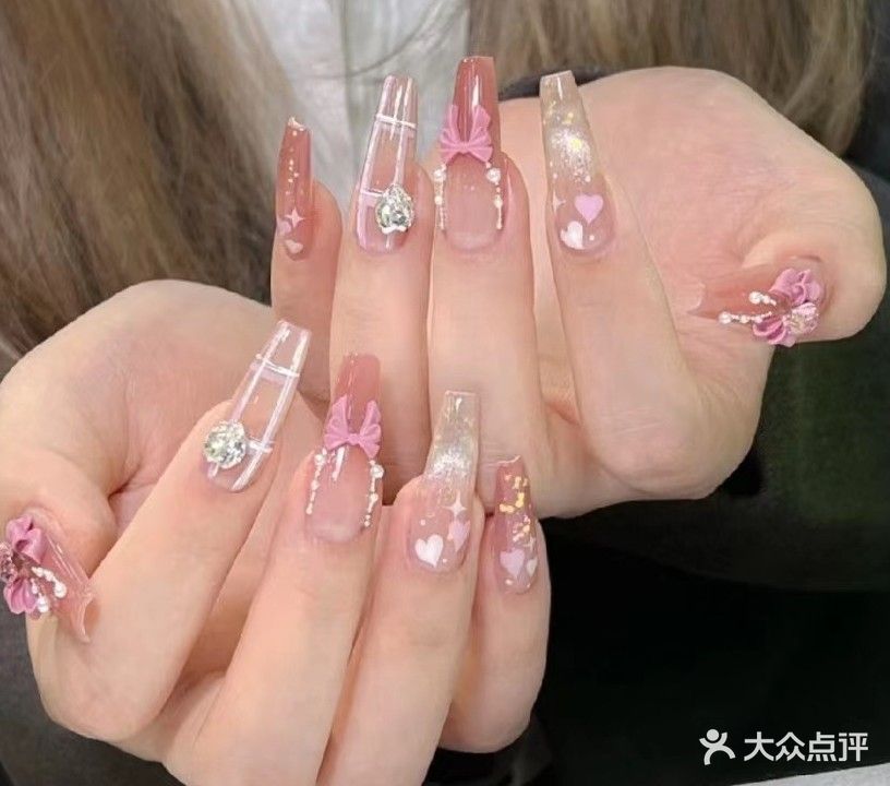 非凡彩妆美甲美睫