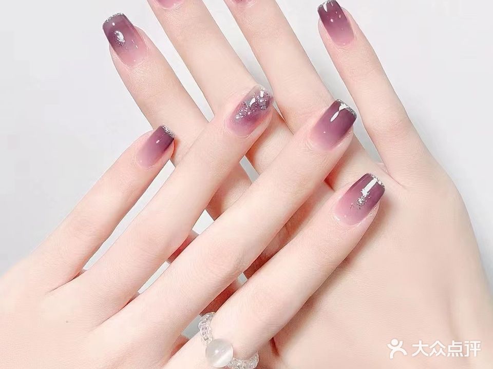青青美甲美睫