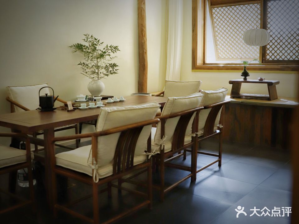 知茗泉茶馆(万和世家店)