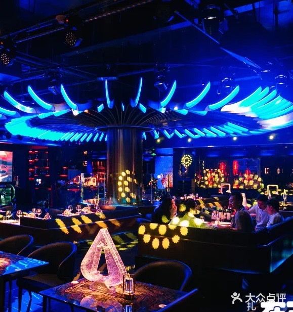 奈斯·海鲜270度海景餐厅(三亚中服免税购物公园店)