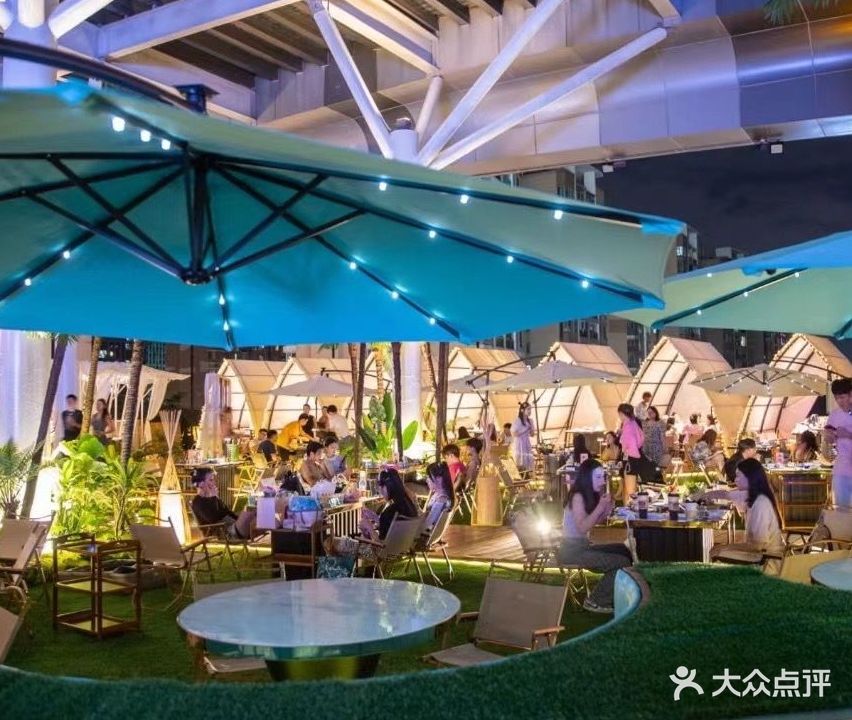 HOT·11 天空泳池野火锅(光谷K11店)