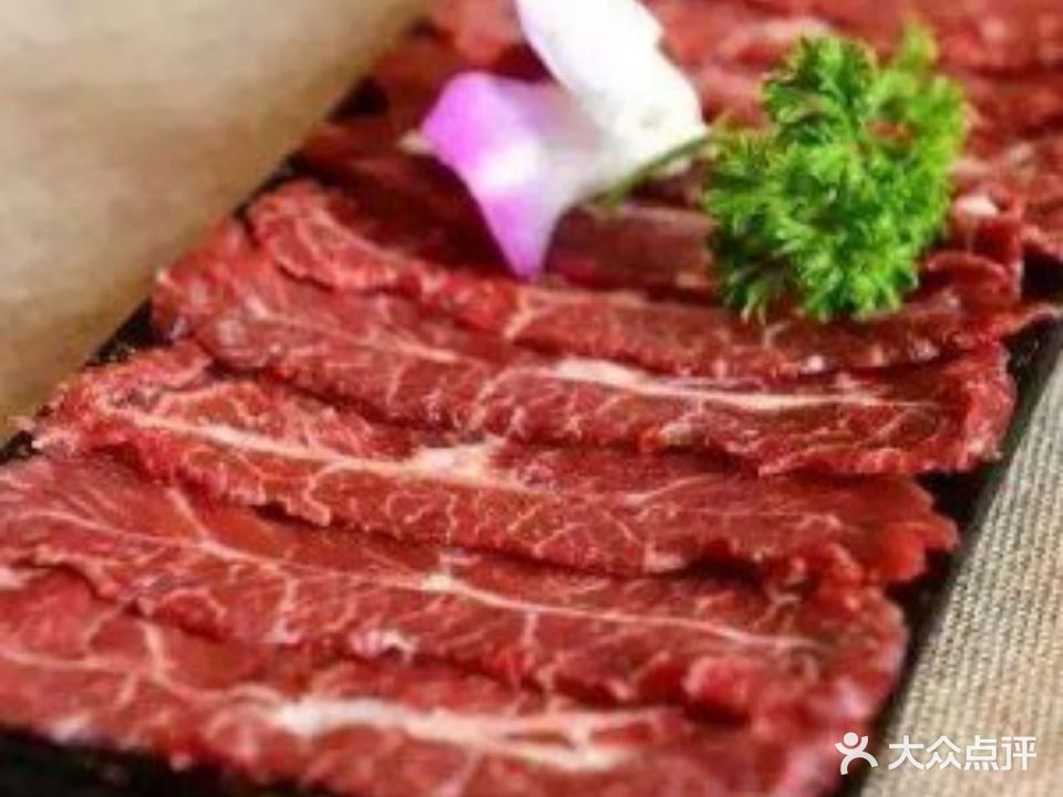 悦牧·酸菜牛肉火锅(沃尔玛店)