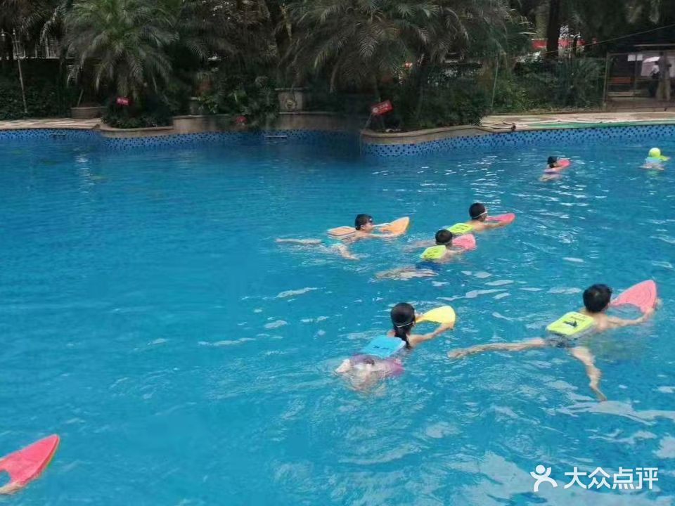 锦州国际游泳池
