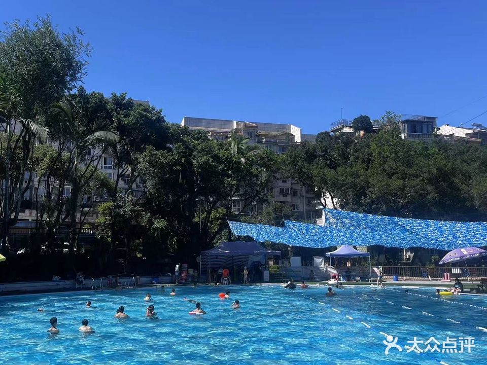 柏香林游泳馆