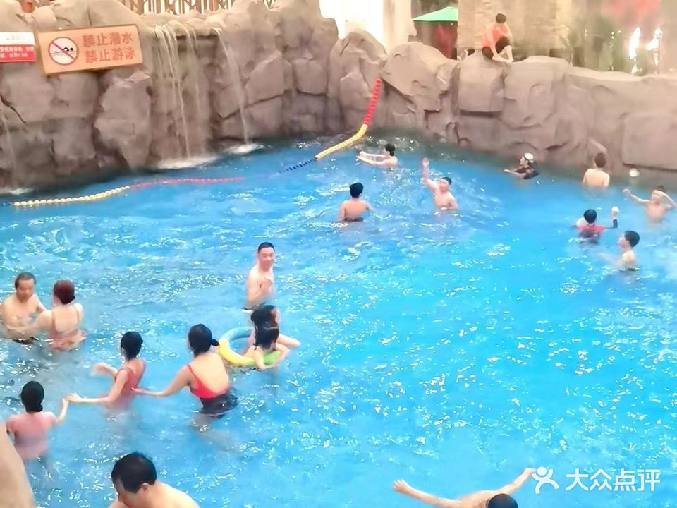 国之水龚荐足浴