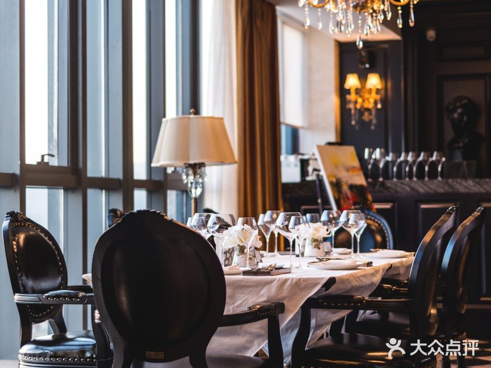 艺奢书廊餐厅Luxury Art Cafe&Restaurant(阳光城环球金融中心店)