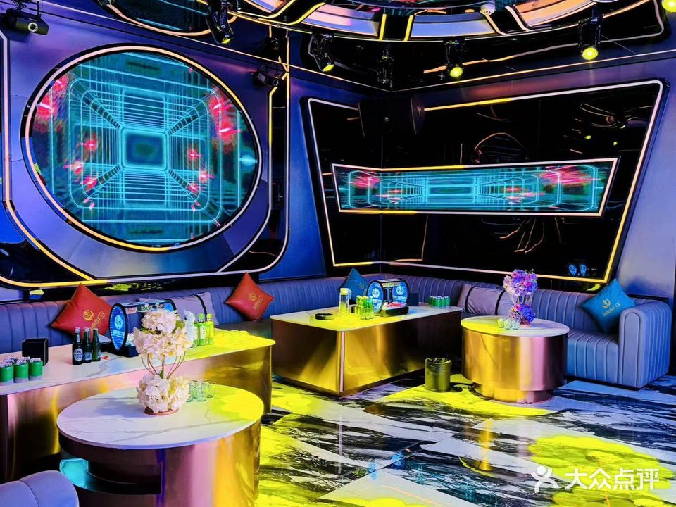 海豚音氧吧量贩式KTV(城业广场店)