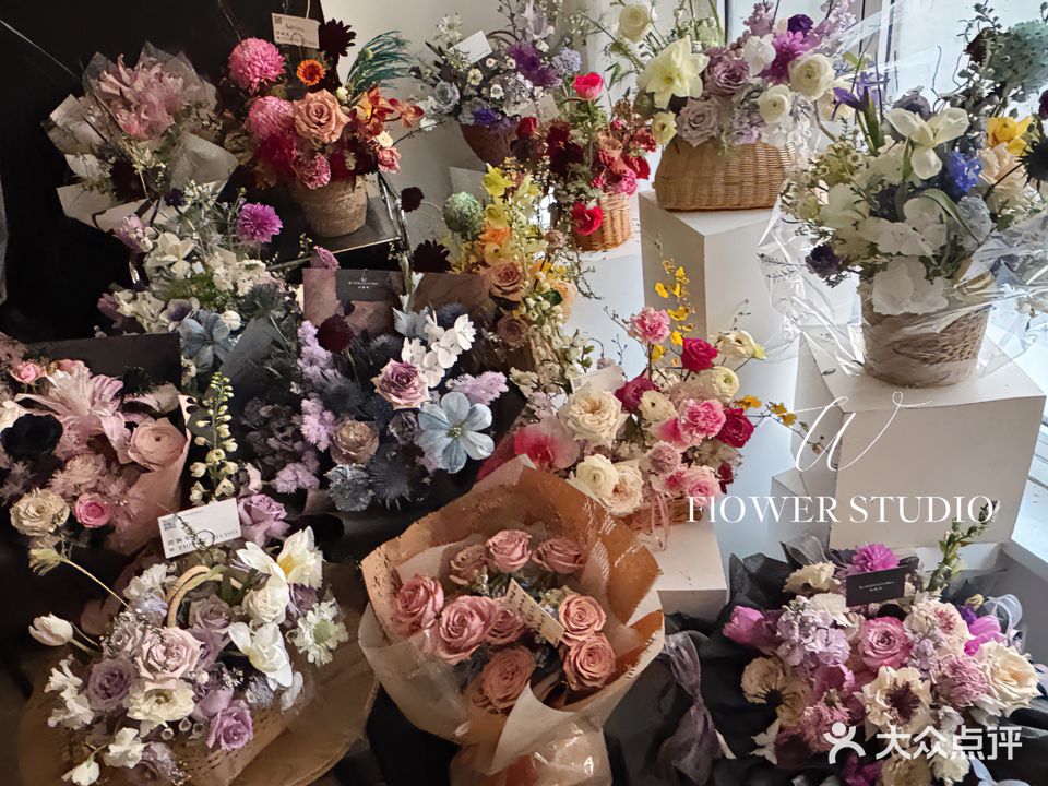 斑斓集W FlOWER STUDIO(四季春城店)