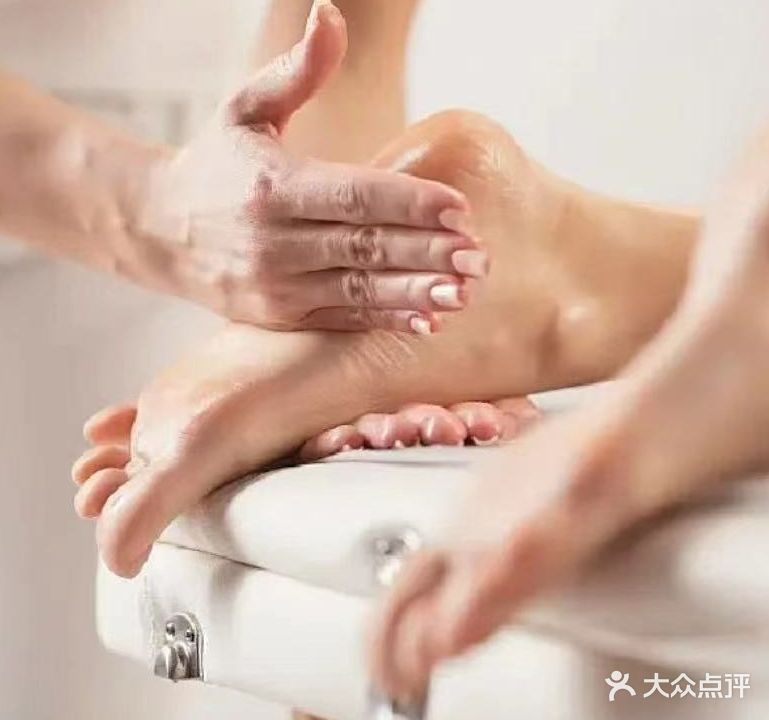 御足坊足疗修脚店(银新中三路店)