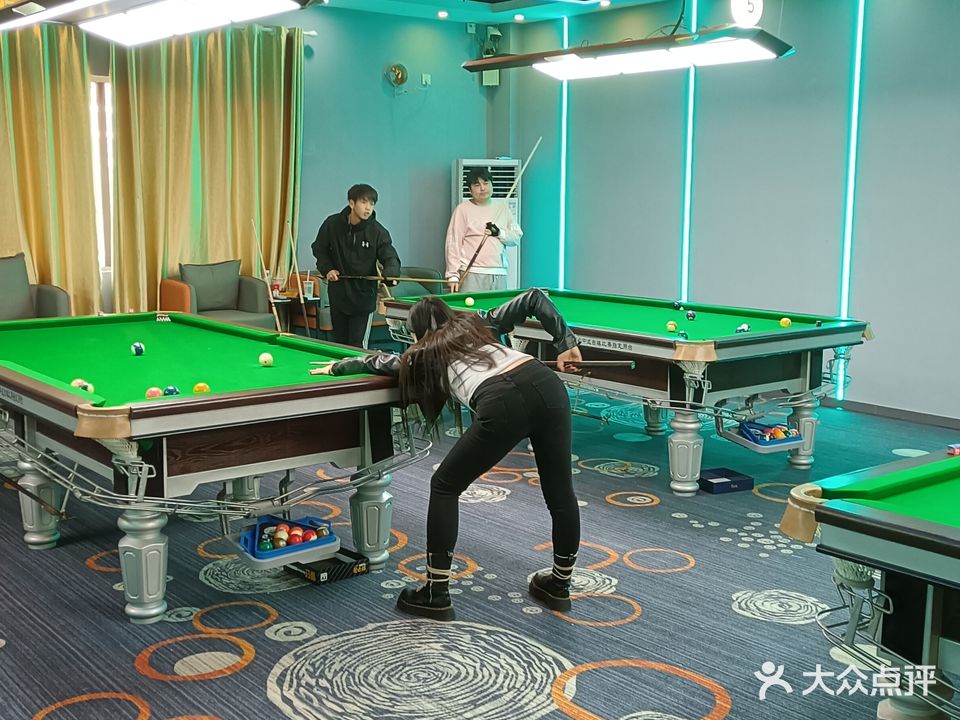 金港乔氏台球俱乐部