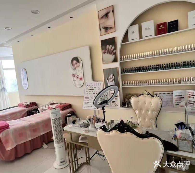 郑口鑫鑫自助美甲