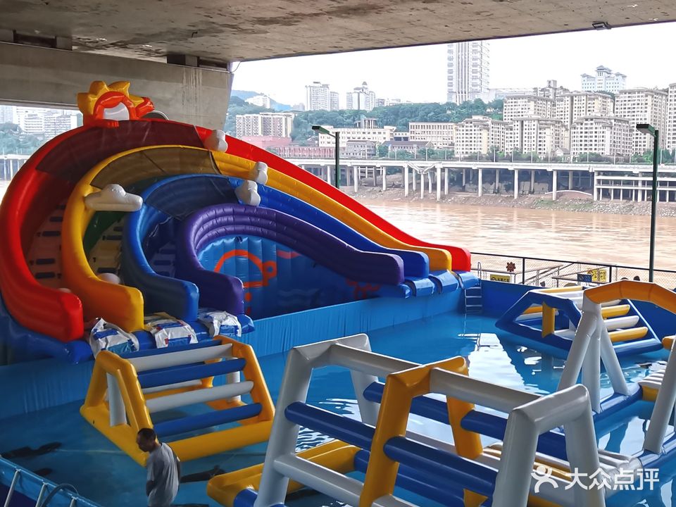 N37桥角角游乐园