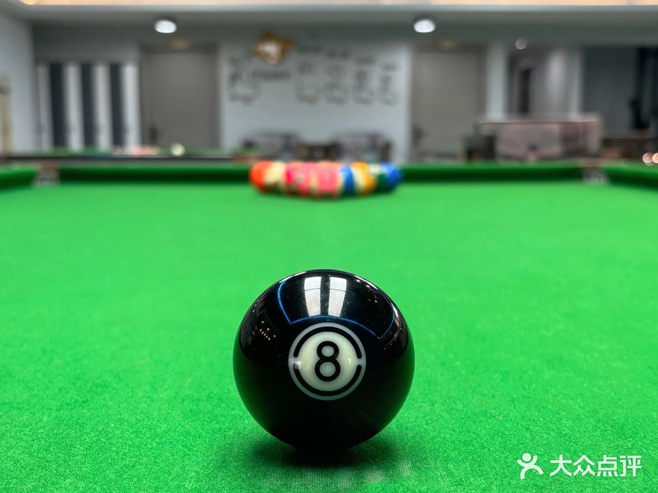 MAN·8台球俱乐部(长嘉汇购物公园店)