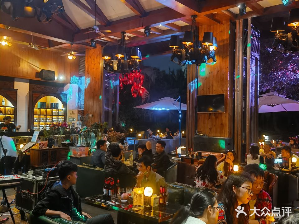 渔夫湖畔户外音乐清吧(红树林店)