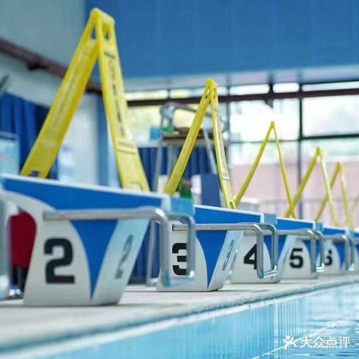 资阳市游泳综合训练馆