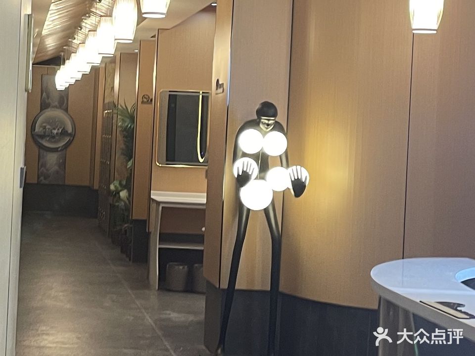 耳藏躺式采耳SPA馆
