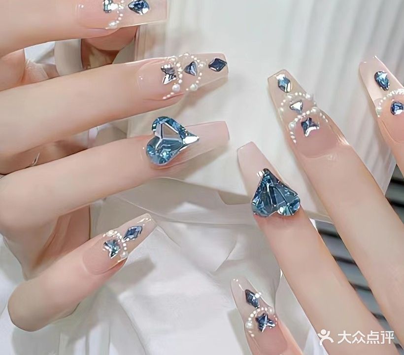 徐影美甲(阜阳七彩世界欢乐城店)