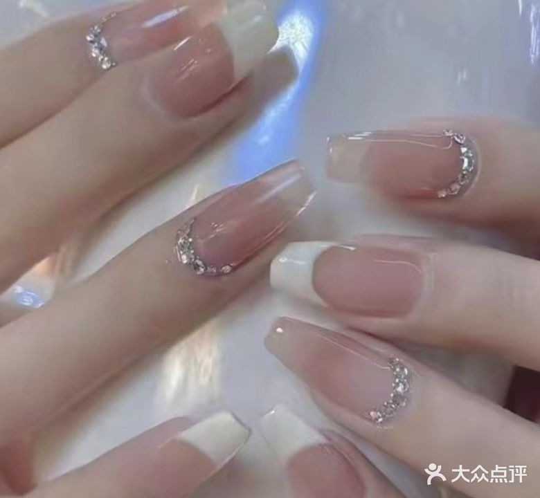 予你美甲