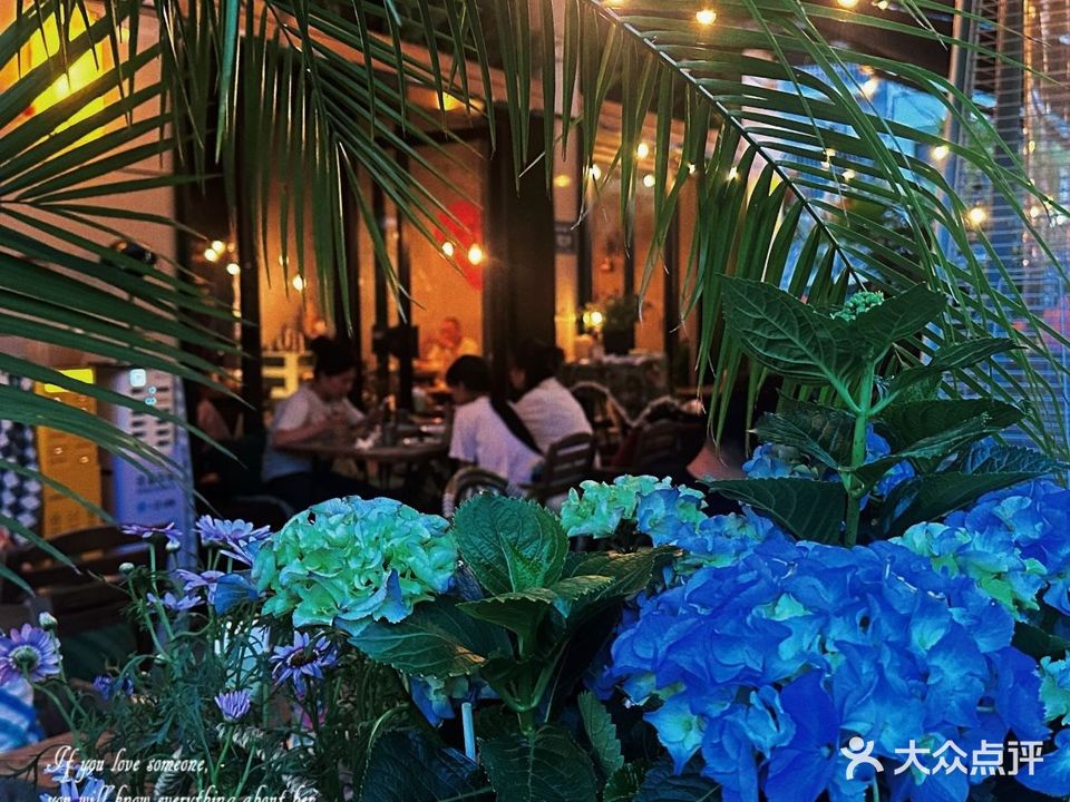 GOGO·99号花园餐厅酒廊