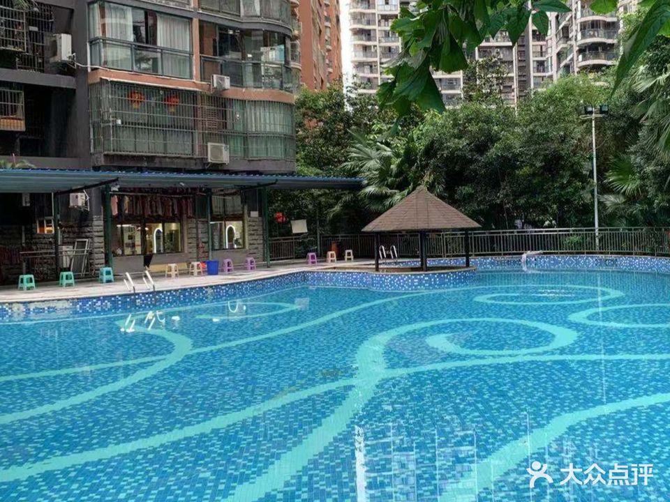 洲河湾小区游泳池(美嘉年商业街店)