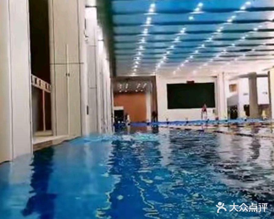 水韵广场游泳健身中心