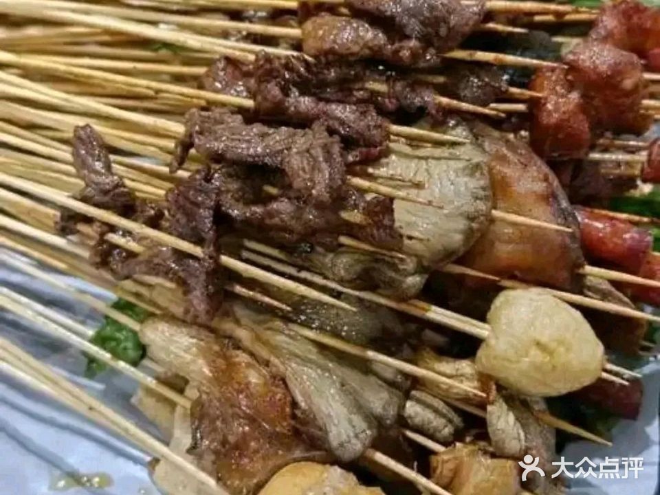 梦幺妹串串火锅(柳枝交警大队店)
