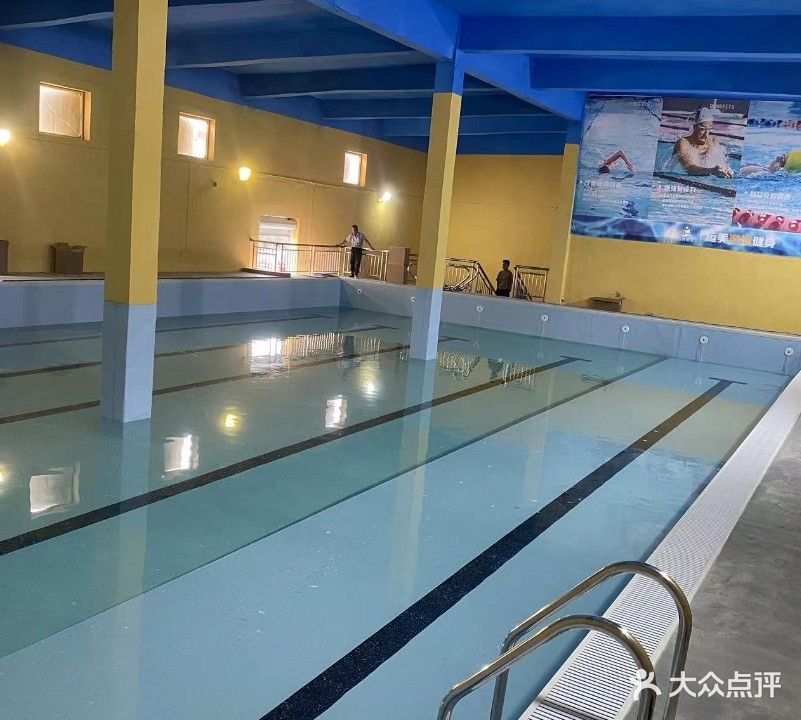 运美游泳馆