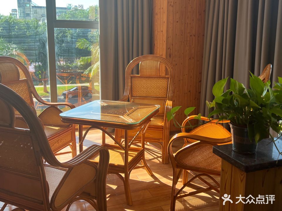 雅轩茶楼(雅居乐·清水湾·瀚海银滩店)