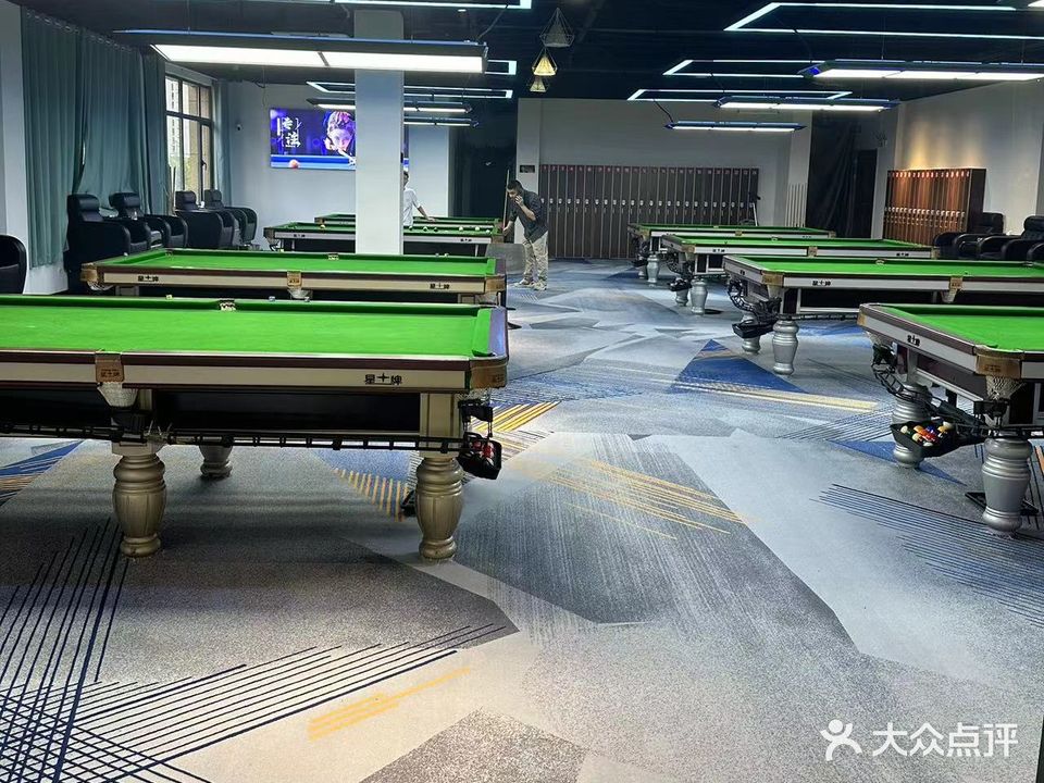 龙德台球俱乐部(长江批发市场店)
