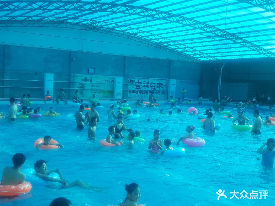 南乐三杰游泳馆