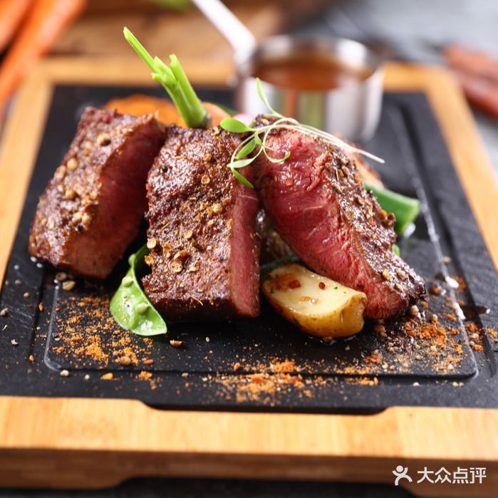 开心牛牛·岩烤牛排(领尚沃尔玛店)
