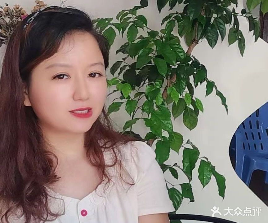 初颜美甲美睫