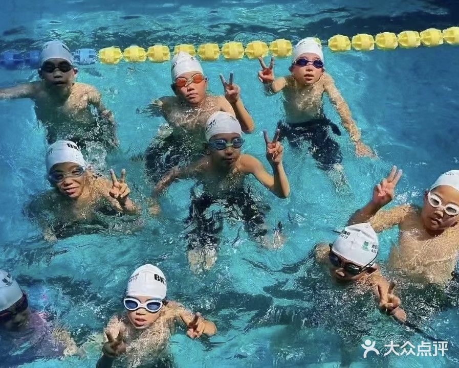菲夏游泳健身(健行大街店)