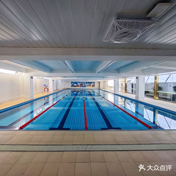 乌泉山游泳馆(乌山路店)