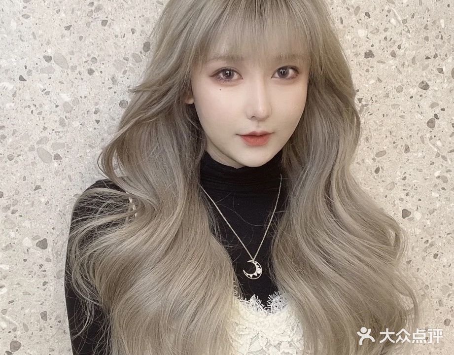 INS·BABY SALON高端无痕接发染发潮店