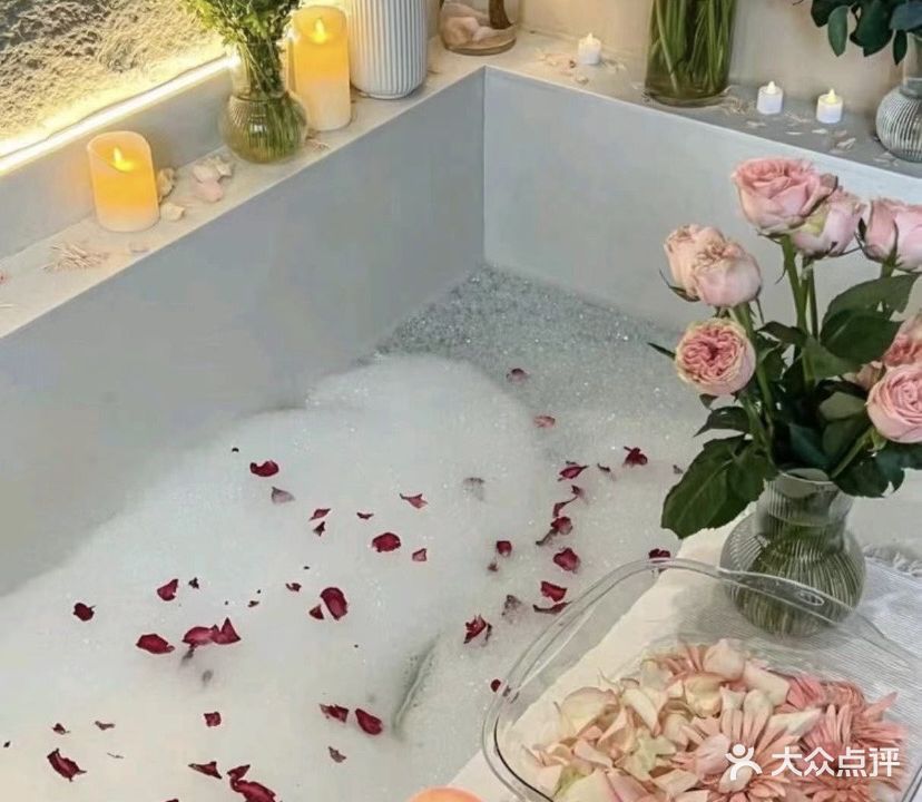 蜜桃·夜嗨·泡浴养生SPA