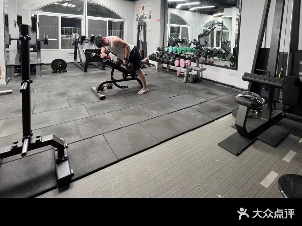 力美健身私教工作室